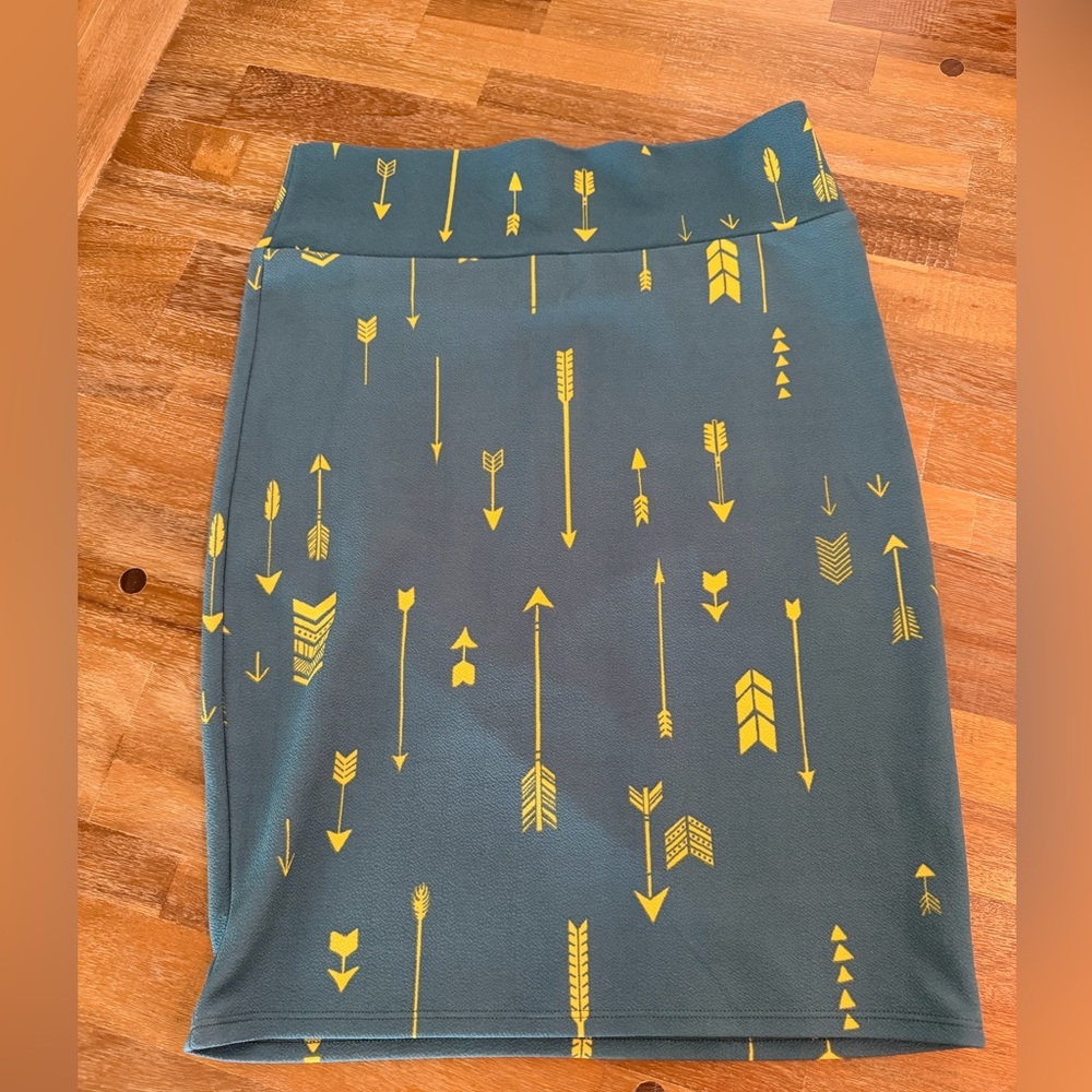 LuLaRoe Teal Pencil Skirt with Yellow Arrow Print